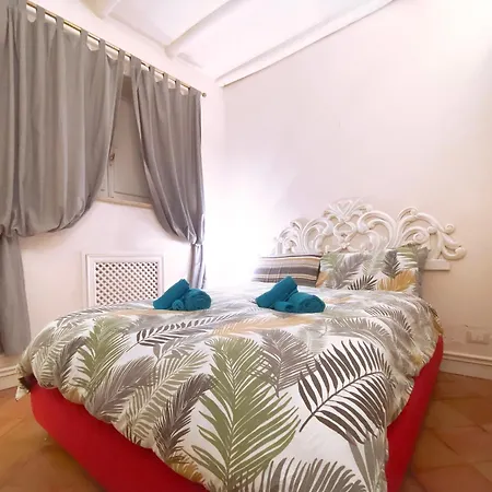 Appartement Location In -historical Center Rome